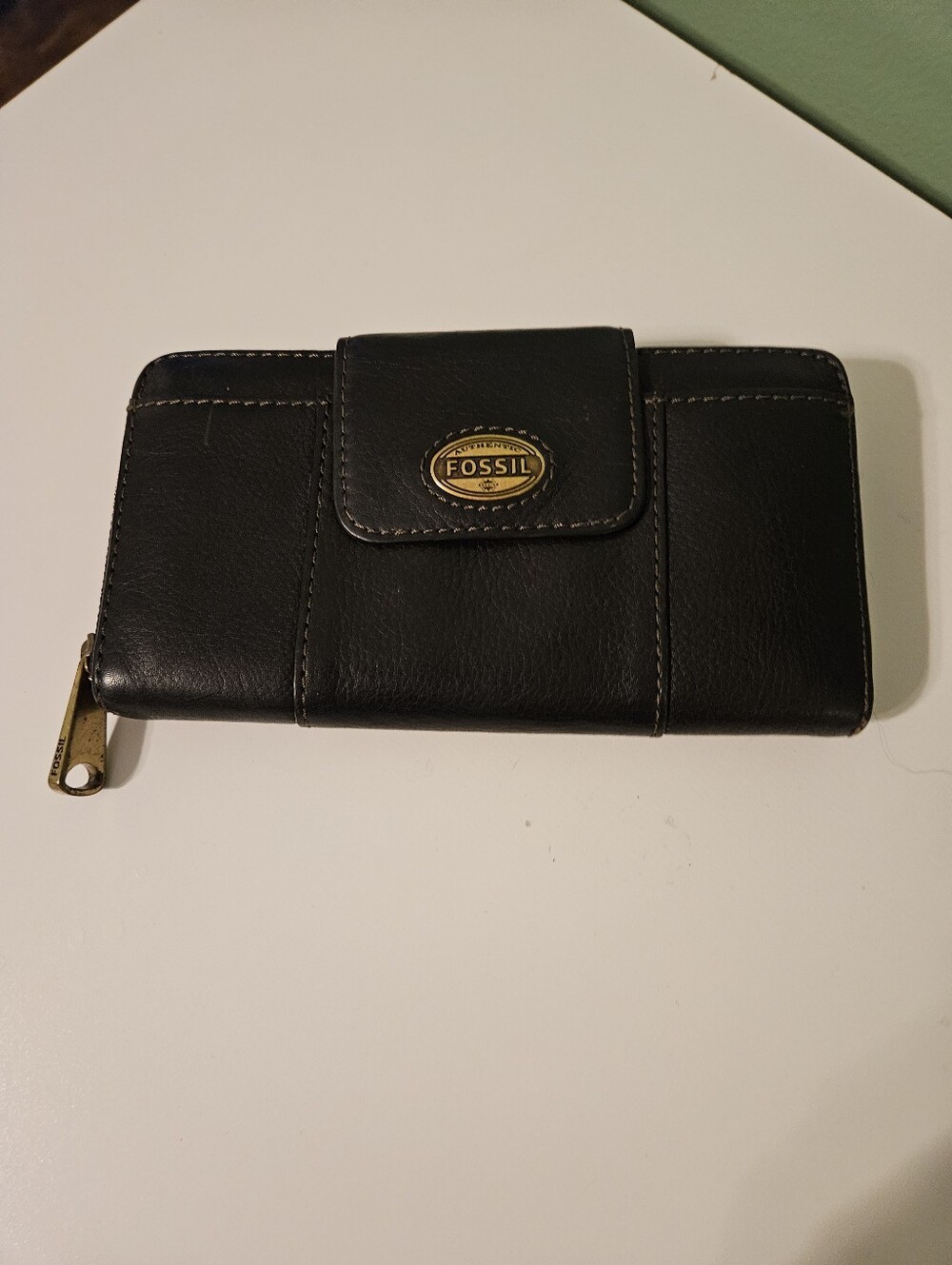 Fossil Vintage Y2k Black Leather Snap & Zip Card Holder with Gold Accent